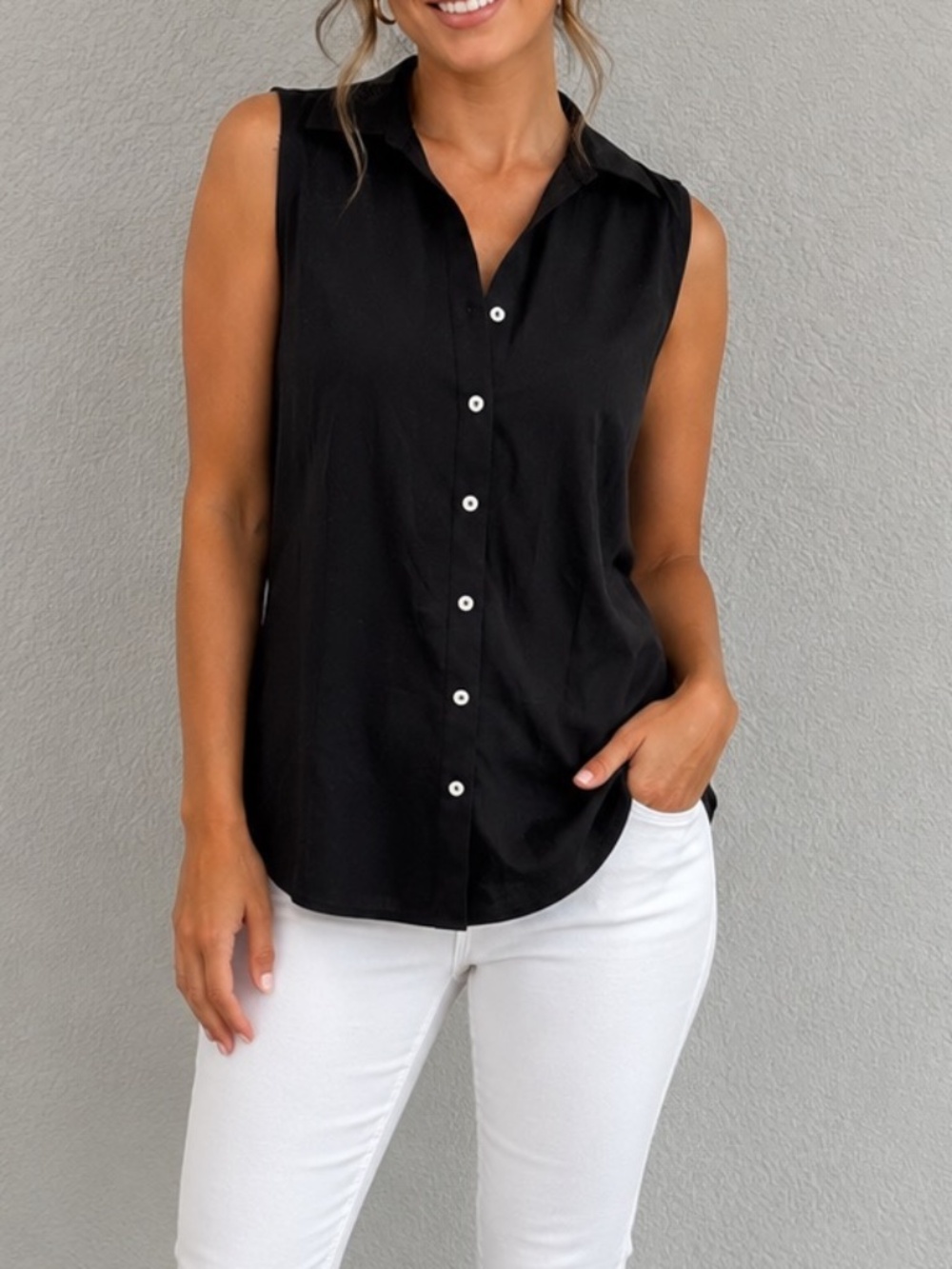 Talbot's Non Iron Sleeveless Button up top Size 10 Petite
